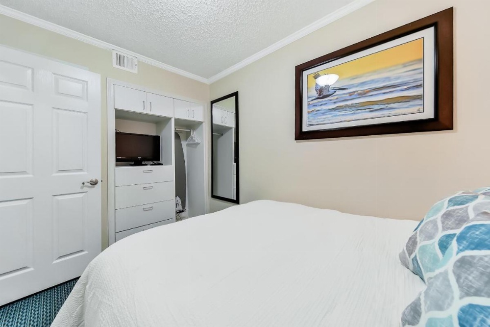 Casa Del Mar Beachfront Image 15