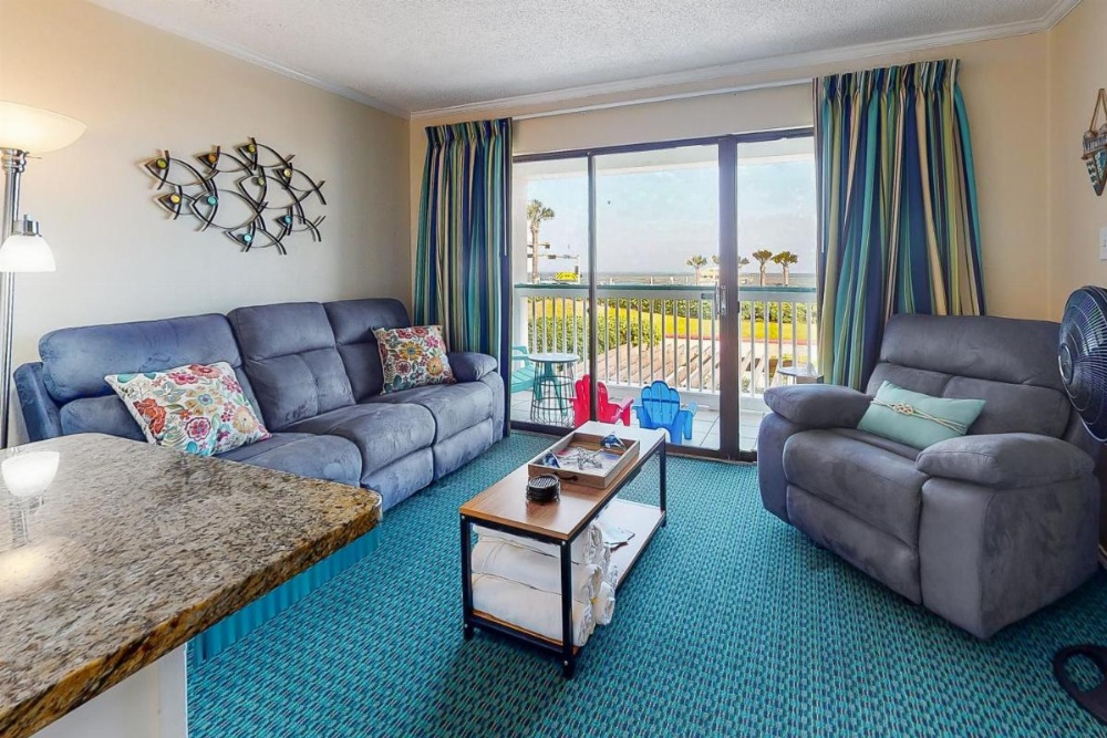 Casa Del Mar Beachfront Image 31